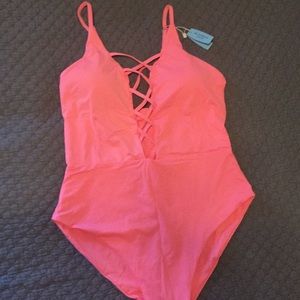 Brand new Cupshe one piece bathing suit